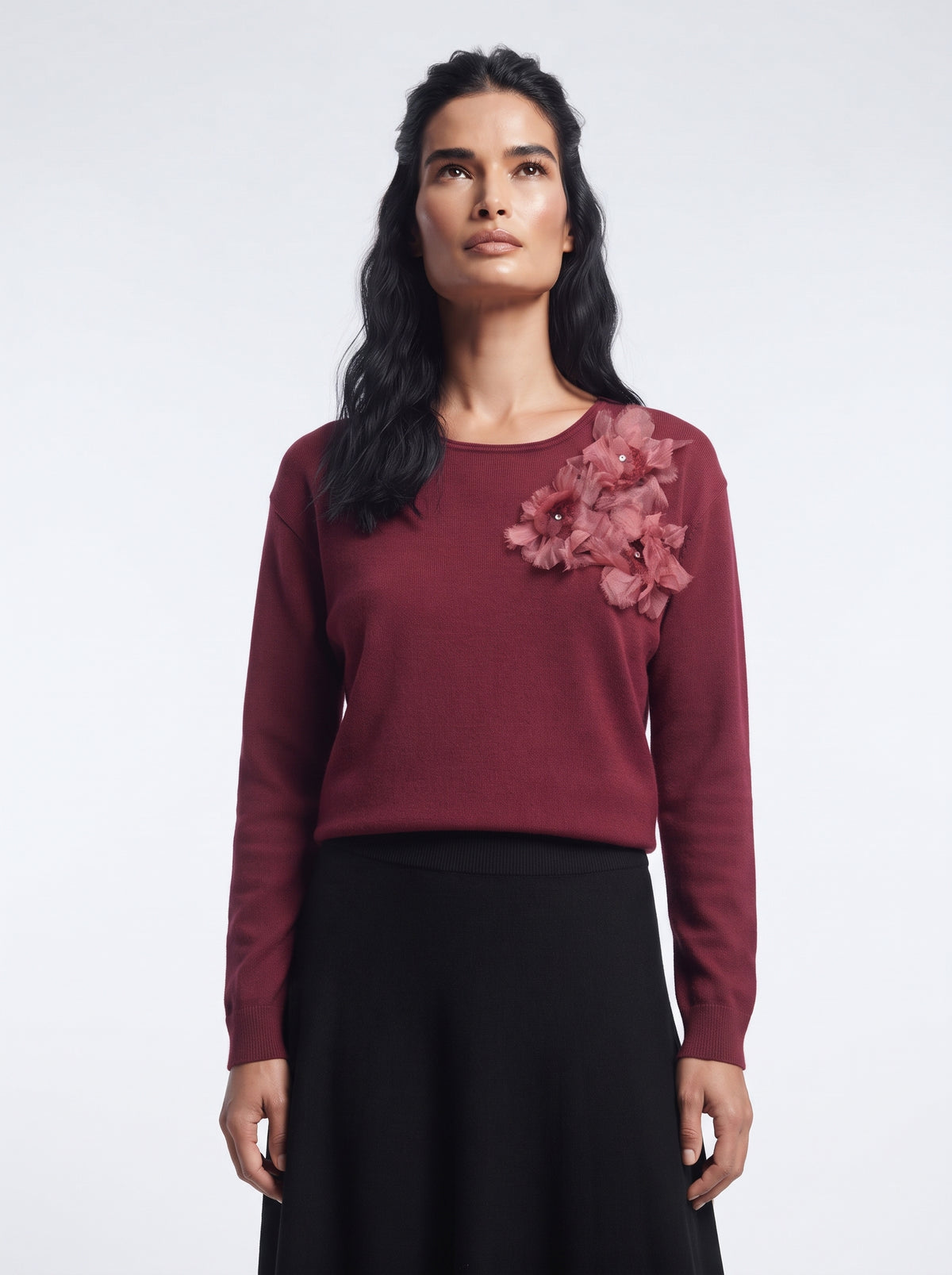 Maglia girocollo con applicazione fiori