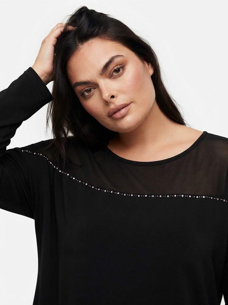 Blusa con carré trasparente