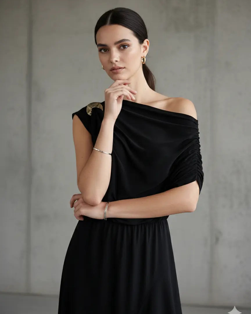 Abito con accessorio metallico DORABELLA