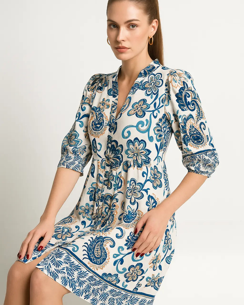 Abito con scollo a V e bottoni in viscosa a fantasia DORABELLA