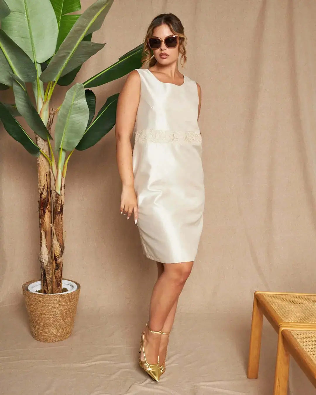 Abito giromanica a tubino in shantung con inserto in pizzo in vita DORABELLA COUTURE