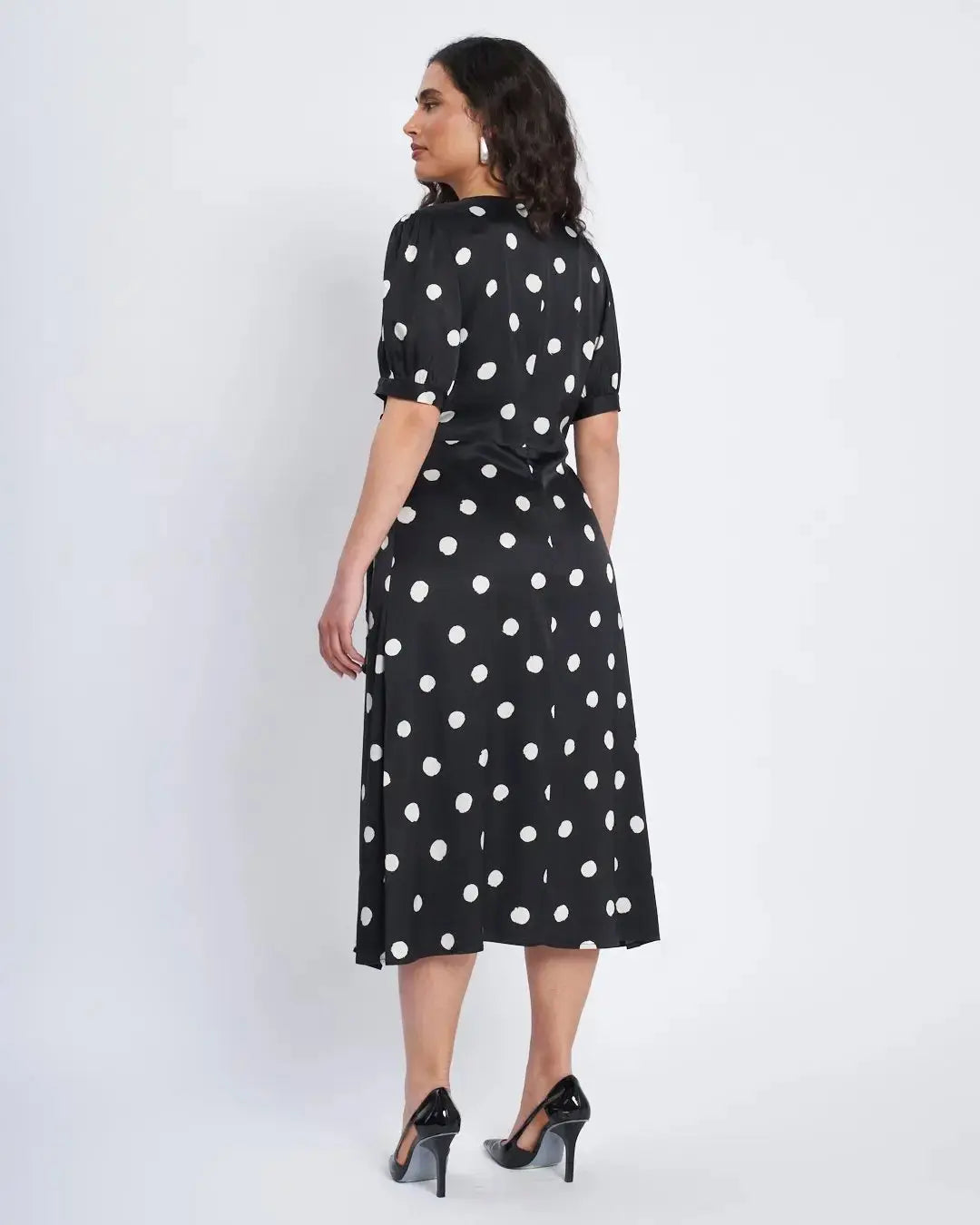 Abito midi a fantasia con scollo incrociato NERO DORABELLA