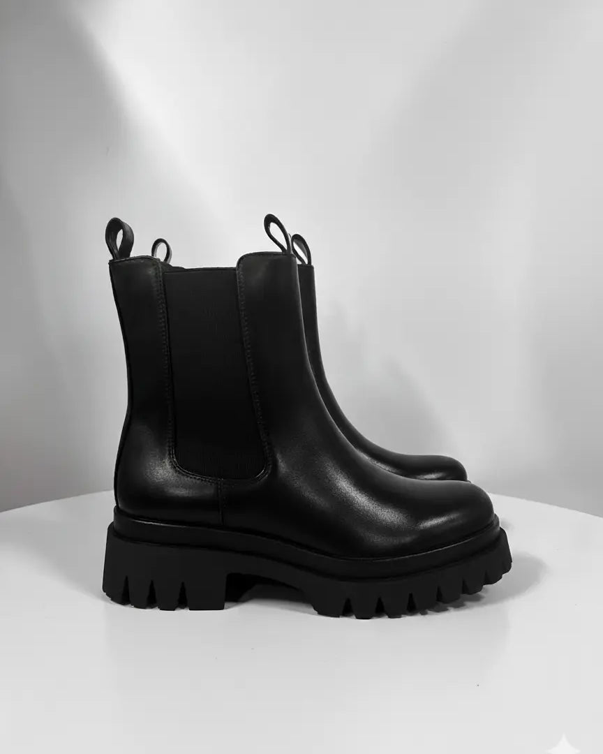 Anfibi con zip laterale e suola alta Dorabella Nero / 41