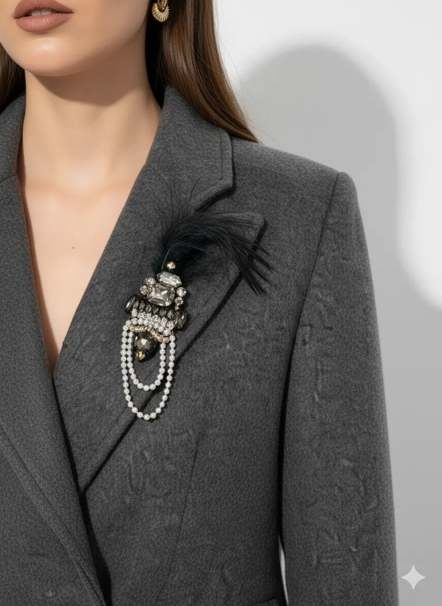 Blazer doppiopetto con spilla gioiello UNICA by Ironica