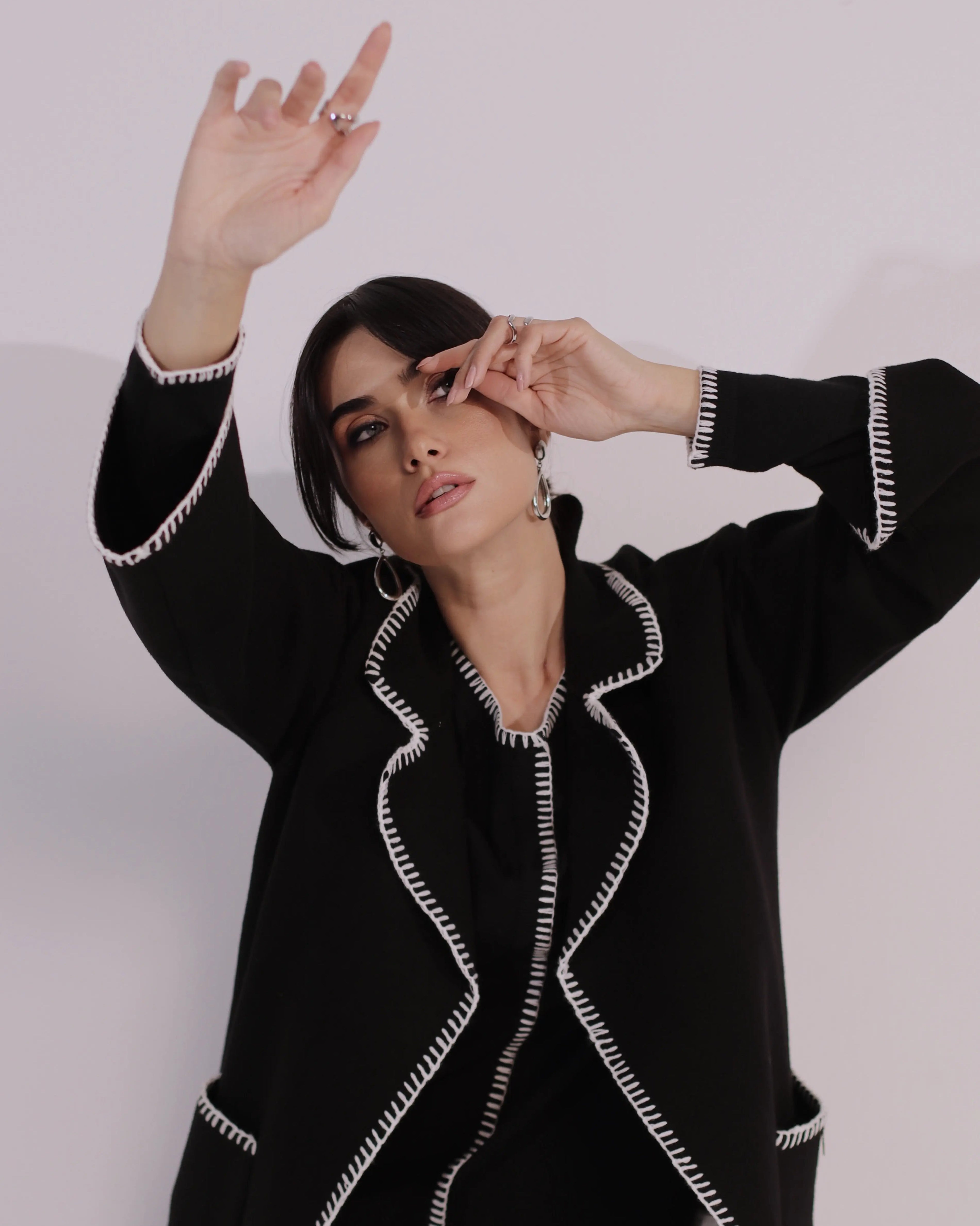 Blazer in maglia con profili a contrasto DORABELLA