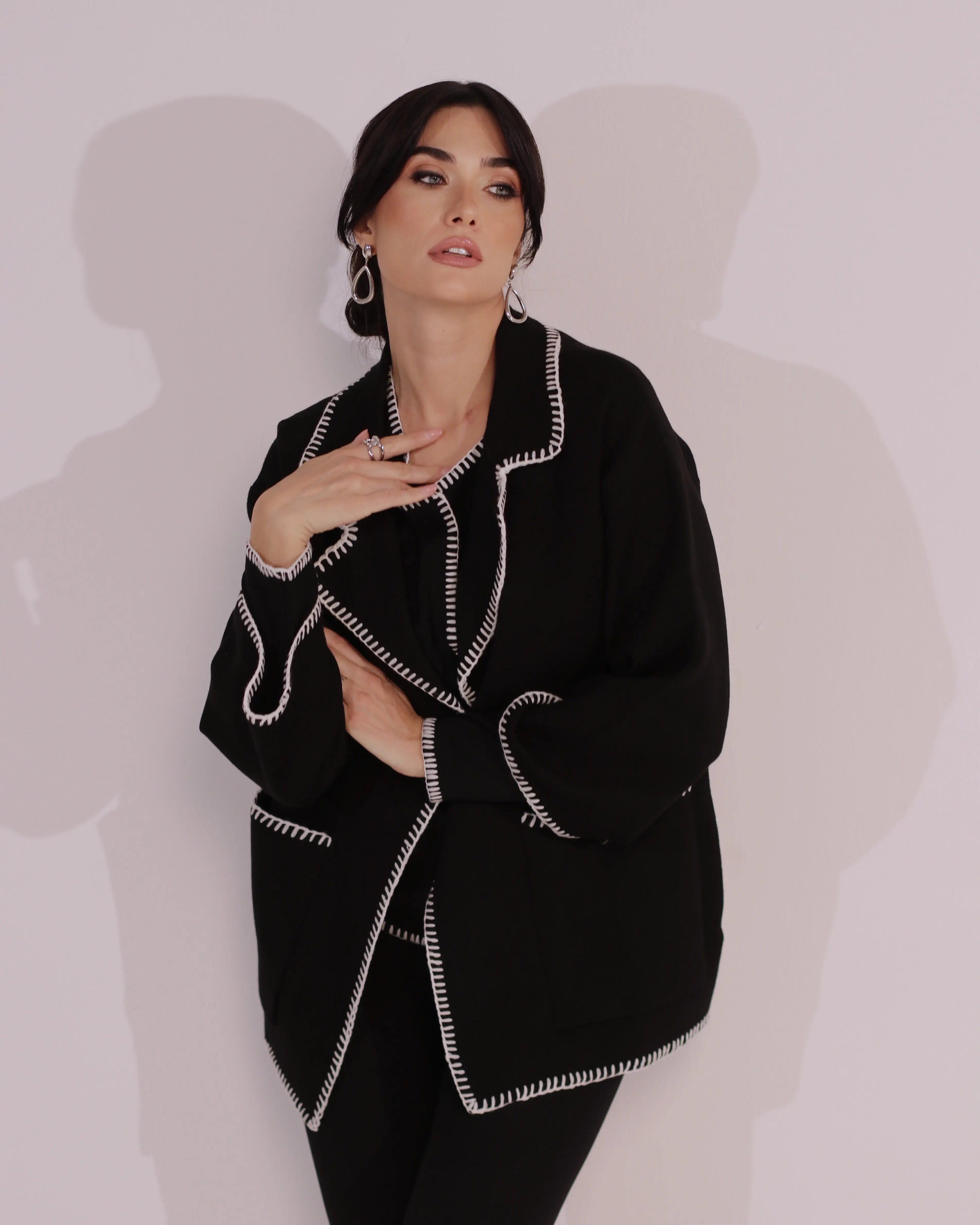 Blazer in maglia con profili a contrasto DORABELLA