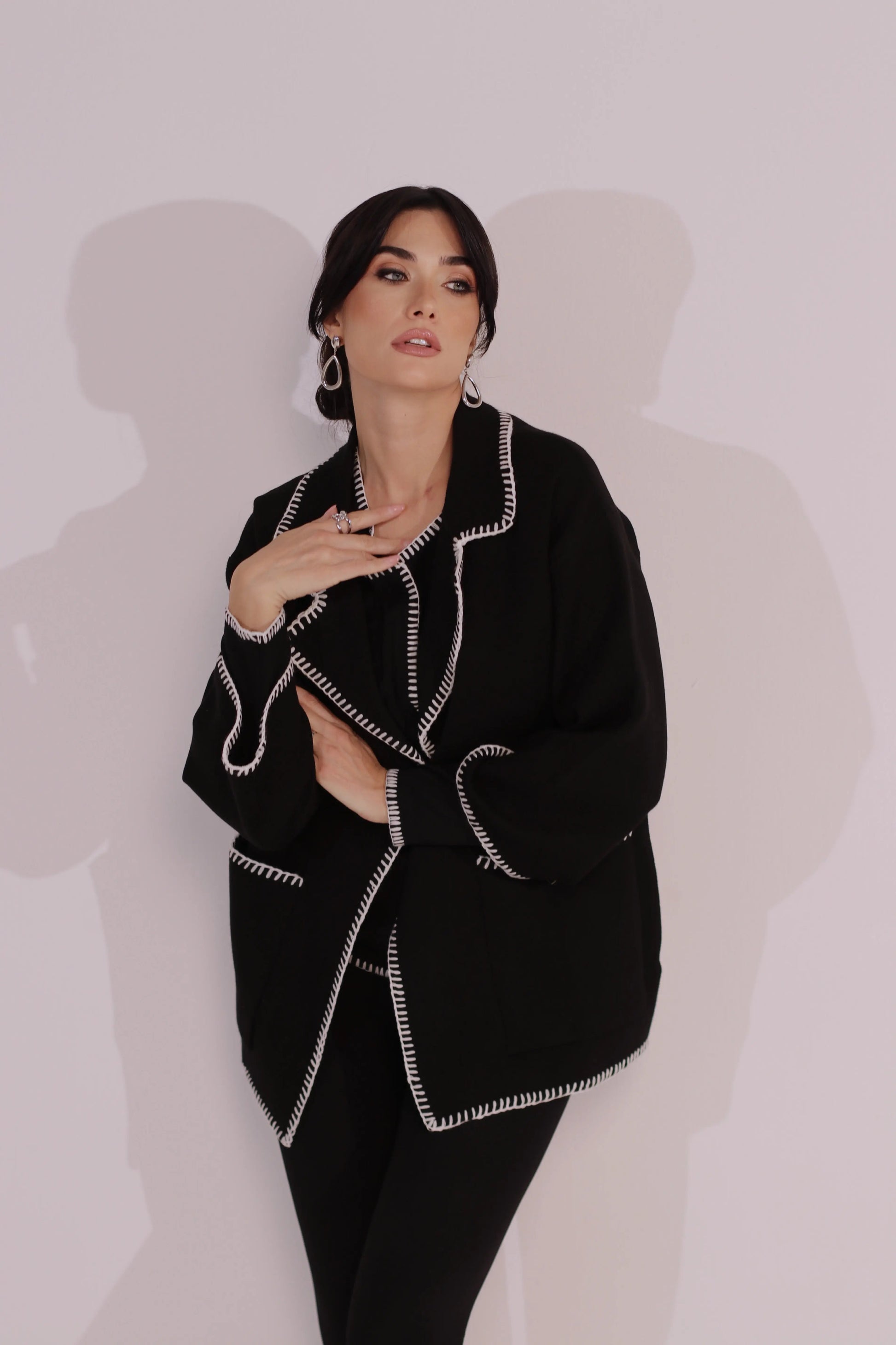 Blazer in maglia con profili a contrasto DORABELLA