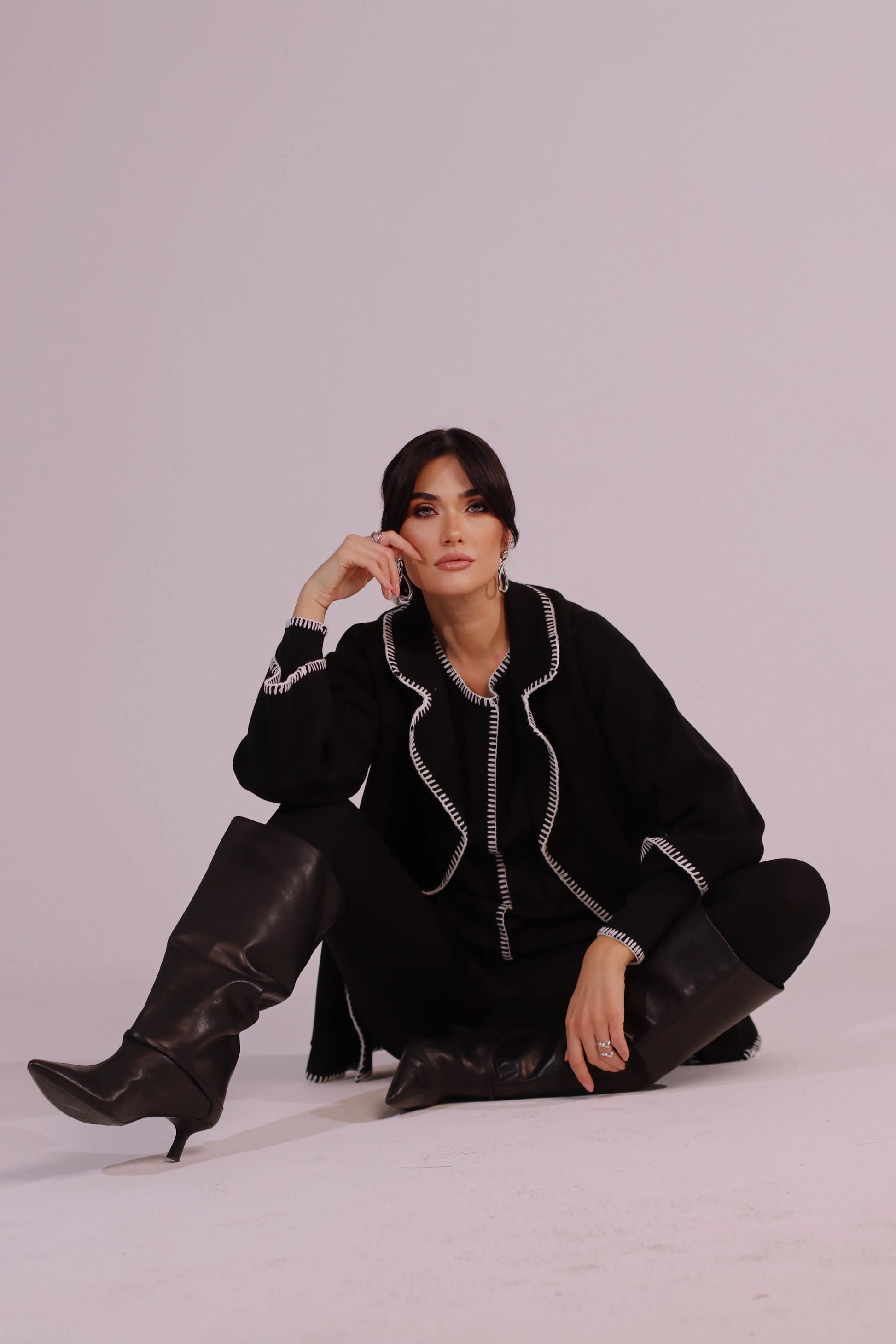 Blazer in maglia con profili a contrasto DORABELLA