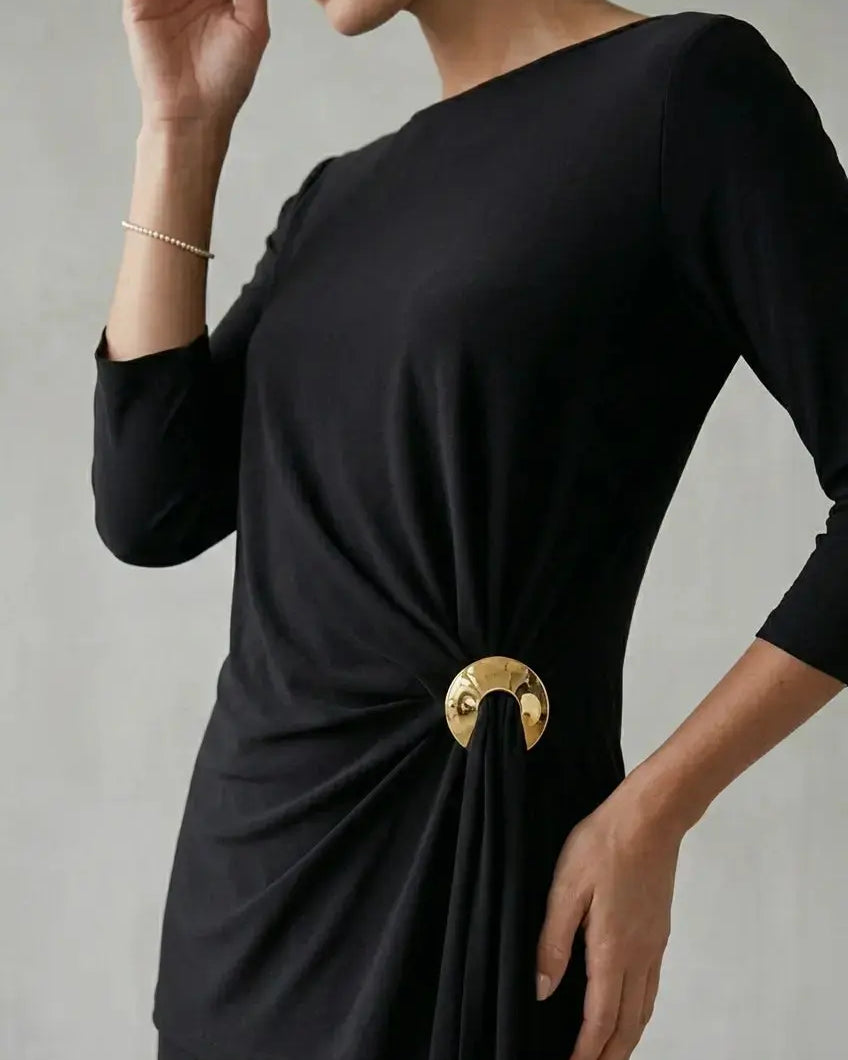 Blusa Ity con accessorio metallico DORABELLA