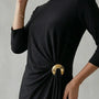 Blusa Ity con accessorio metallico DORABELLA
