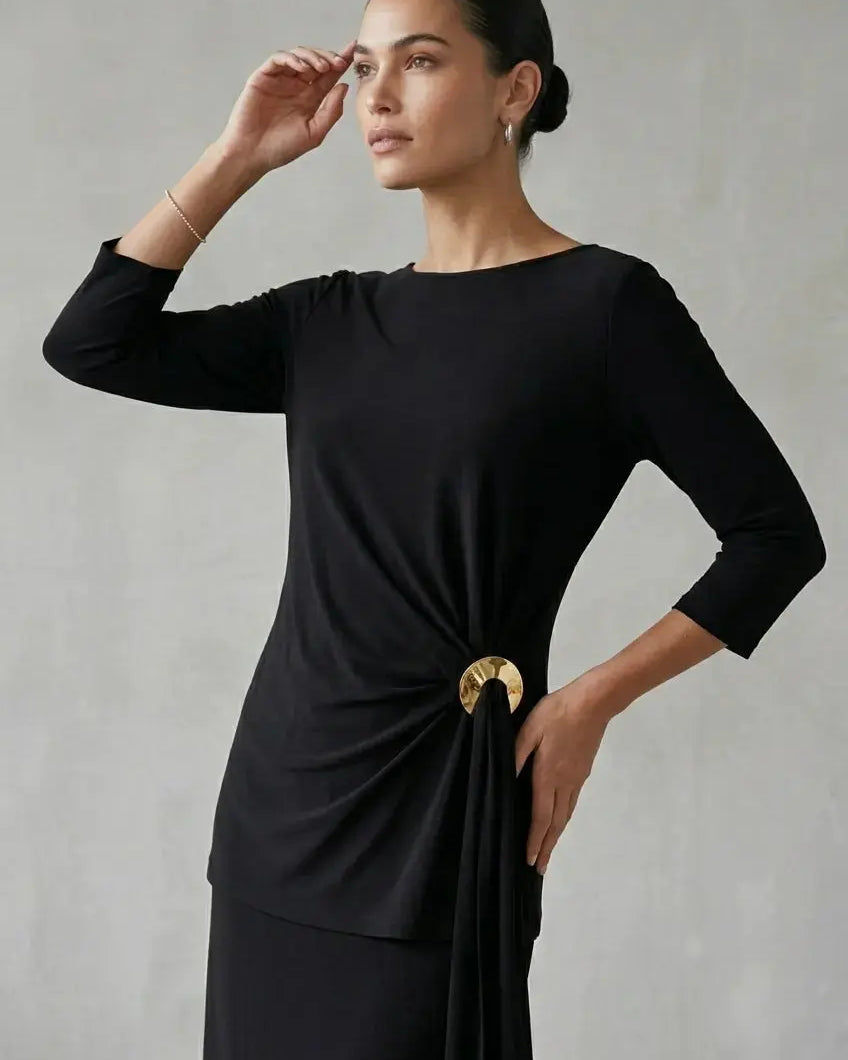 Blusa Ity con accessorio metallico DORABELLA