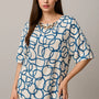Blusa ampia e lunga in raso stampato a fantasia con accessorio scollo DORABELLA PIU'