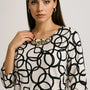 Blusa ampia e lunga in raso stampato a fantasia con accessorio scollo DORABELLA PIU'