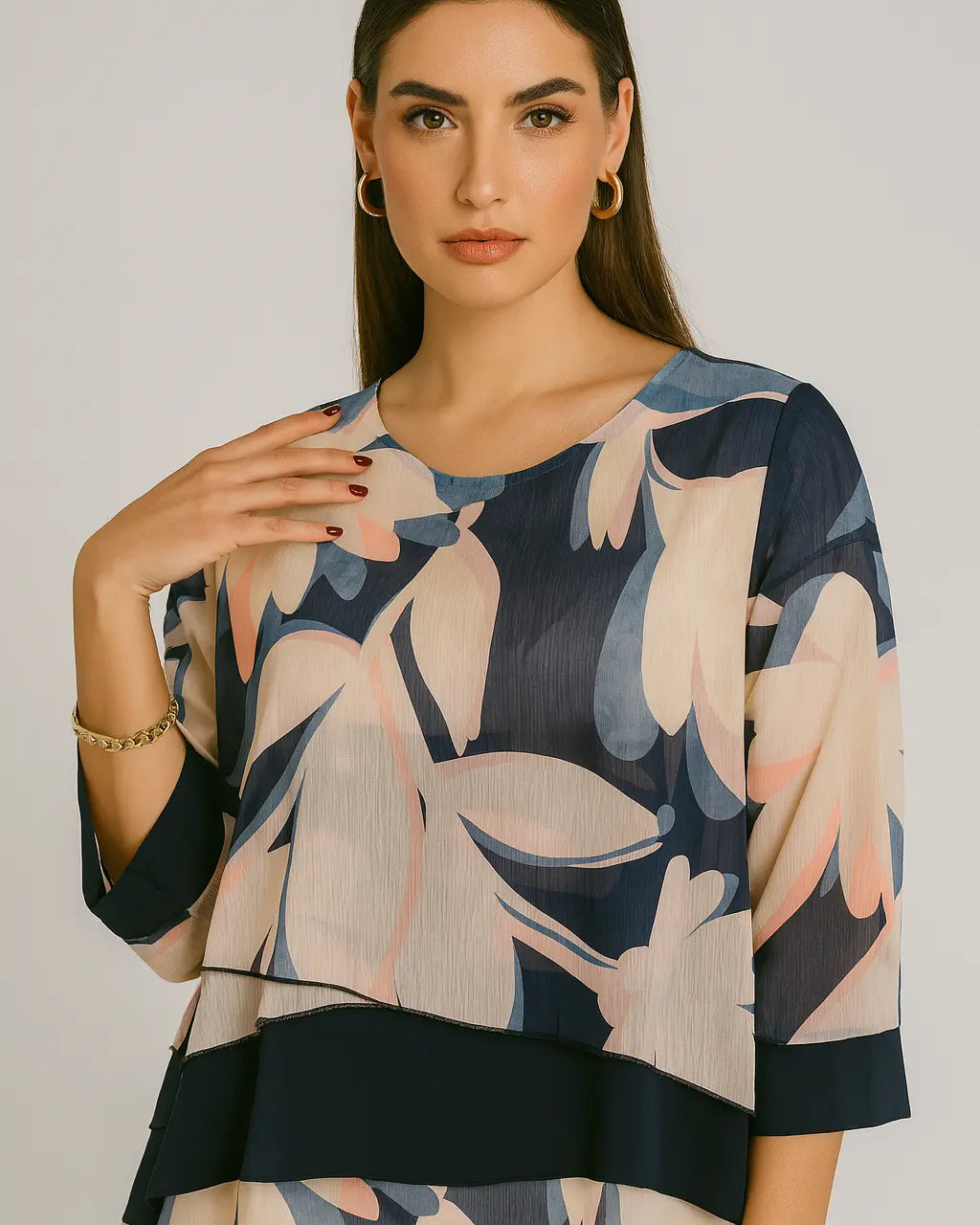 Blusa con balze asimmetriche in georgette unita e stampata DORABELLA PIU'