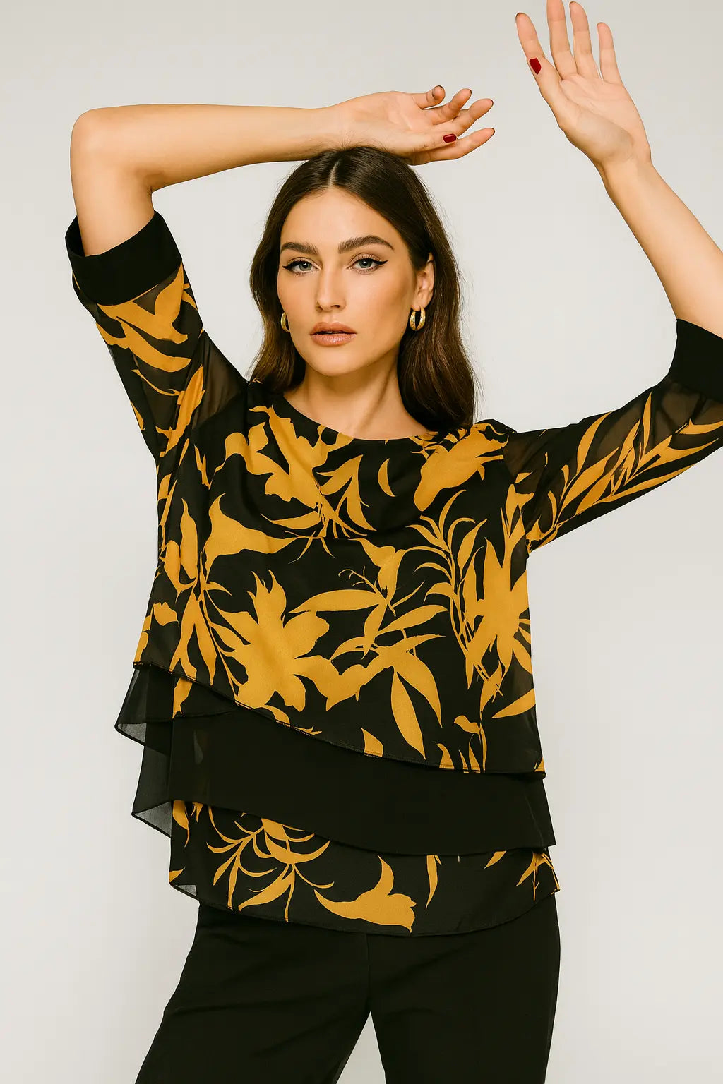 Blusa con balze asimmetriche in georgette unita e stampata DORABELLA PIU'