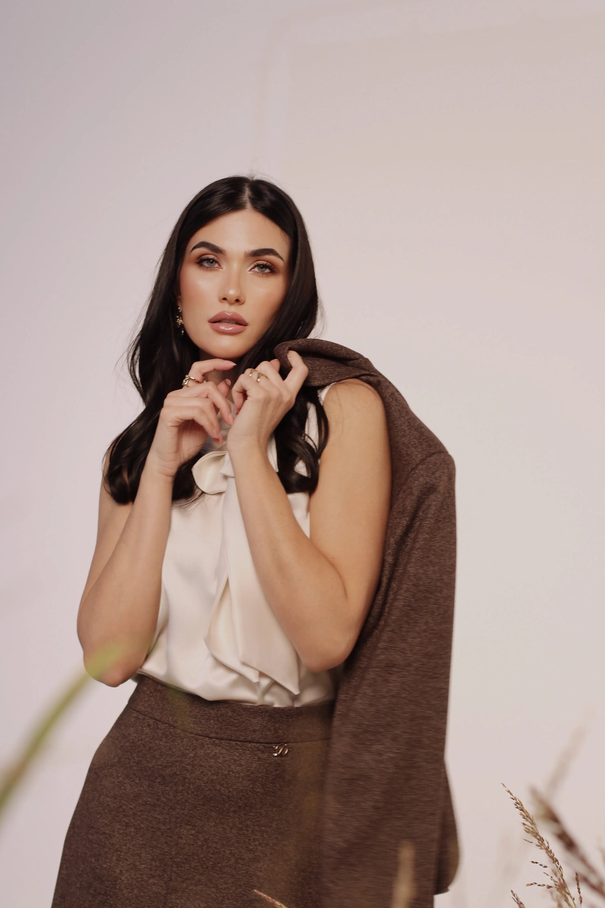 Blusa con fiocco al collo DORABELLA