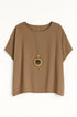 Blusa con fondo sorriso e collana accessorio Unica by Dorabella camel-Taglia-Unica-Curvy-fino-alla-54