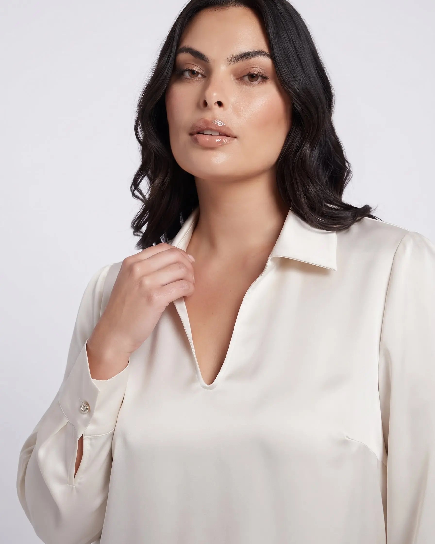 Blusa con scollo a V DORABELLA PIU'