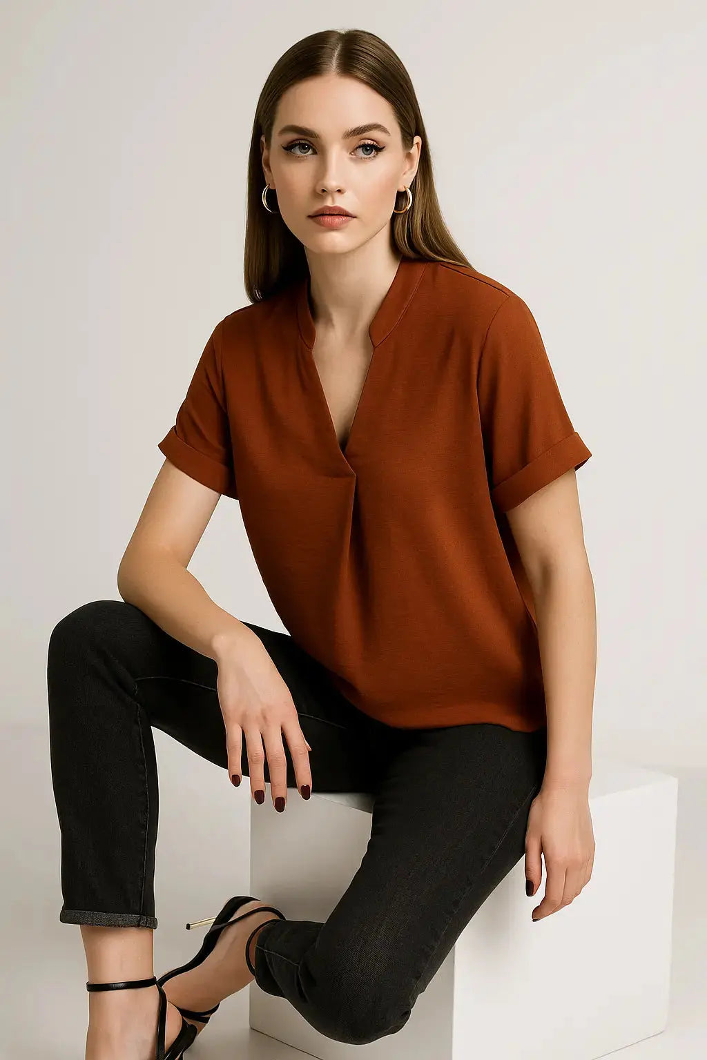 Blusa con scollo alla coreana DORABELLA