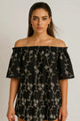 Blusa con scollo omerale elasticizzato in cotone ricamato DORABELLA