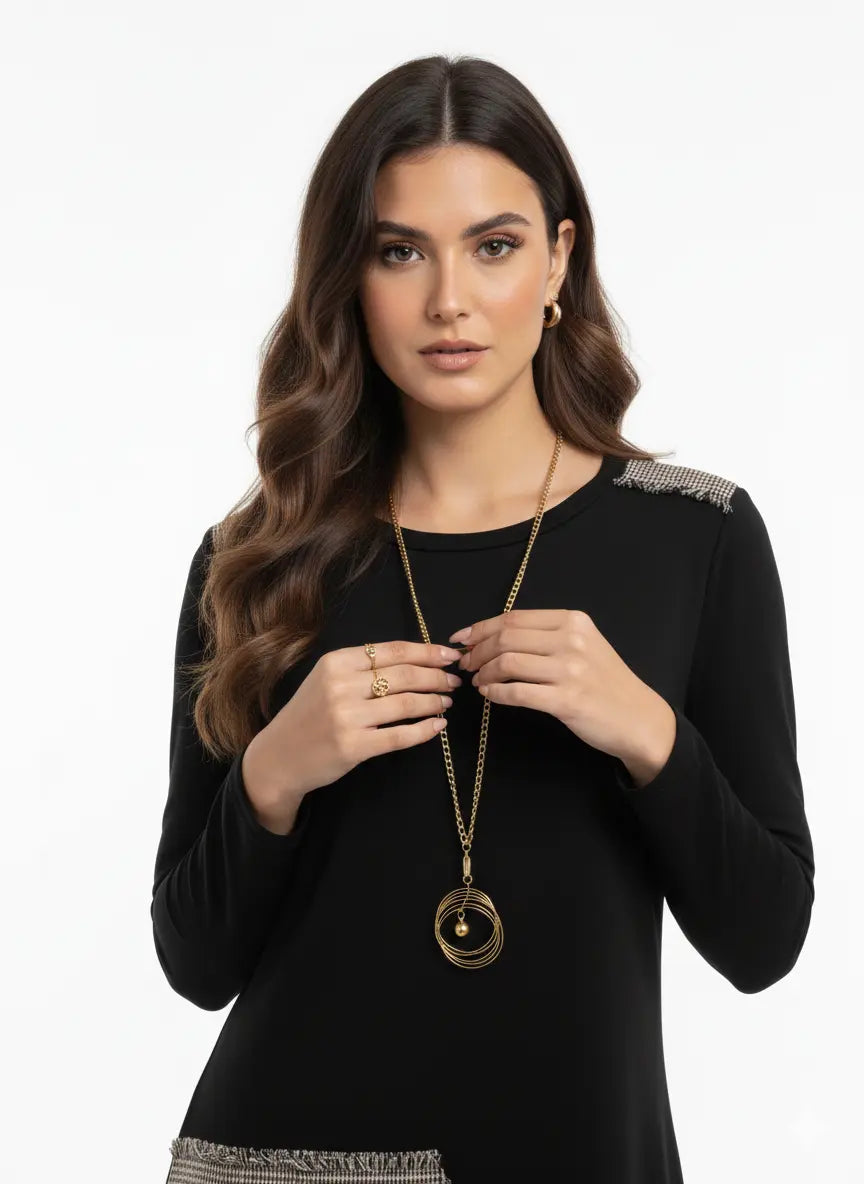 Blusa girocollo con collana accessorio DORABELLA