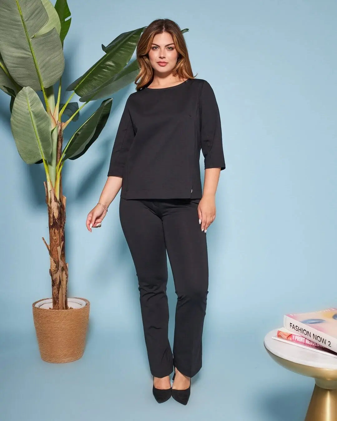 Blusa girocollo in jersey di cotone elasticizzato tinta unita NERO DORABELLA