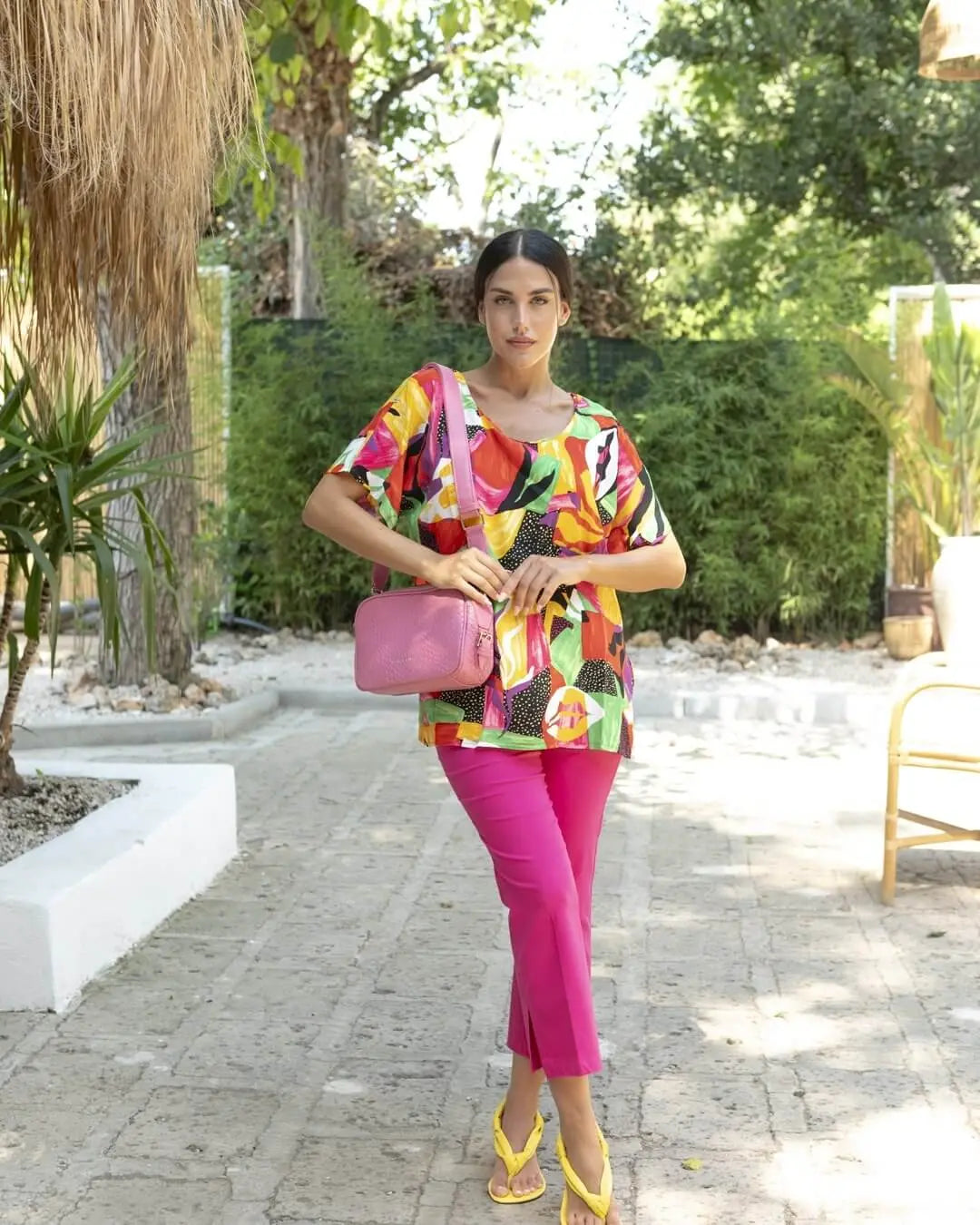 Blusa mezza manica in viscosa con fantasia corallo e spacchetti laterali CORALLO DORABELLA