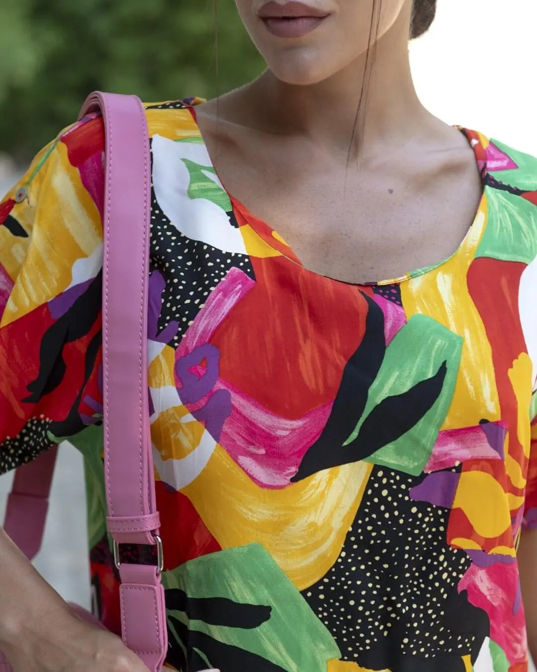 Blusa mezza manica in viscosa con fantasia corallo e spacchetti laterali CORALLO DORABELLA