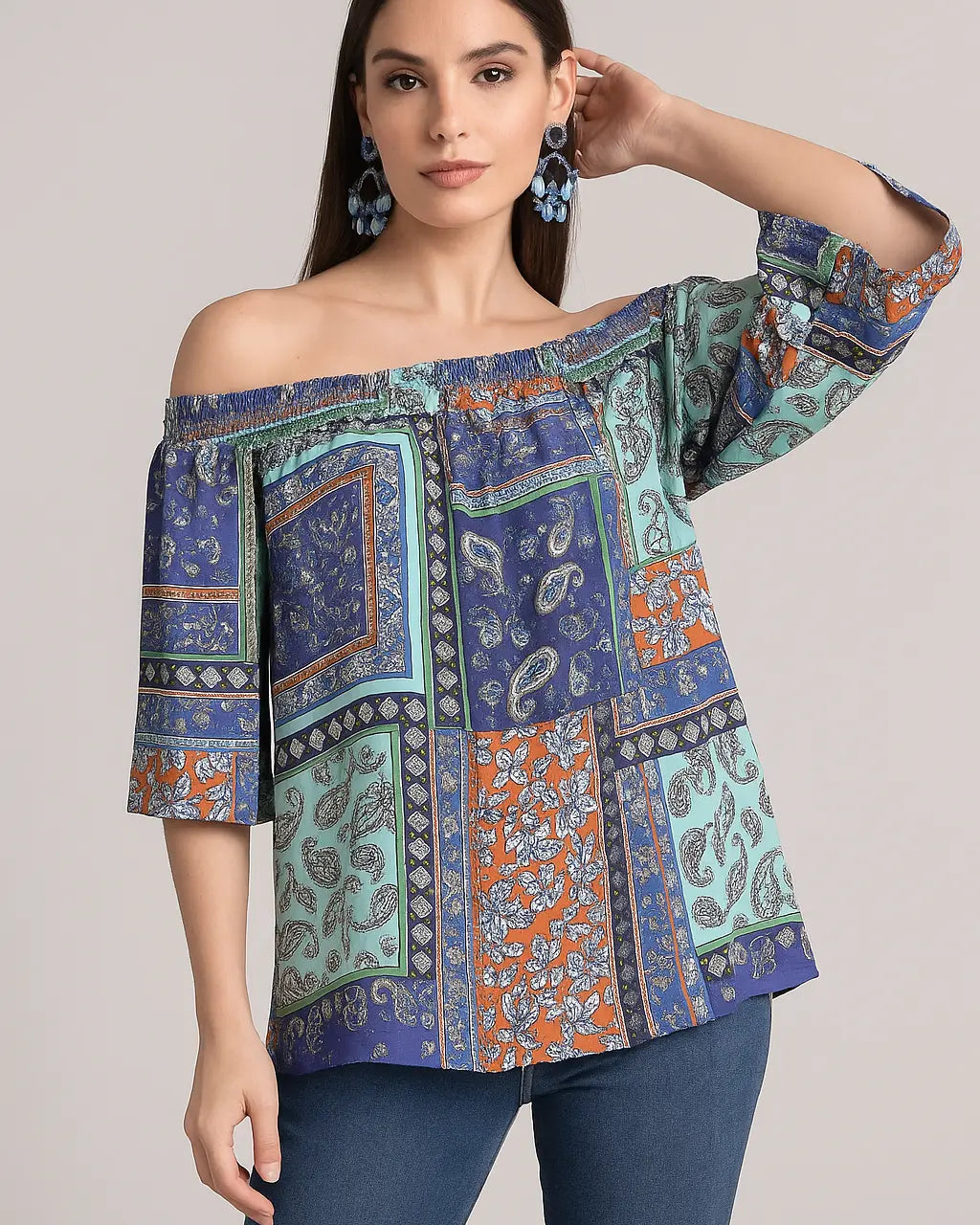 Blusa stampata con scollo omerale elasticizzato con balze DORABELLA