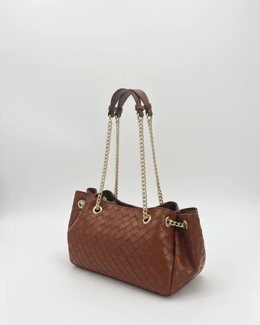 Borsa secchiello intrecciato con manici catena Dorabella