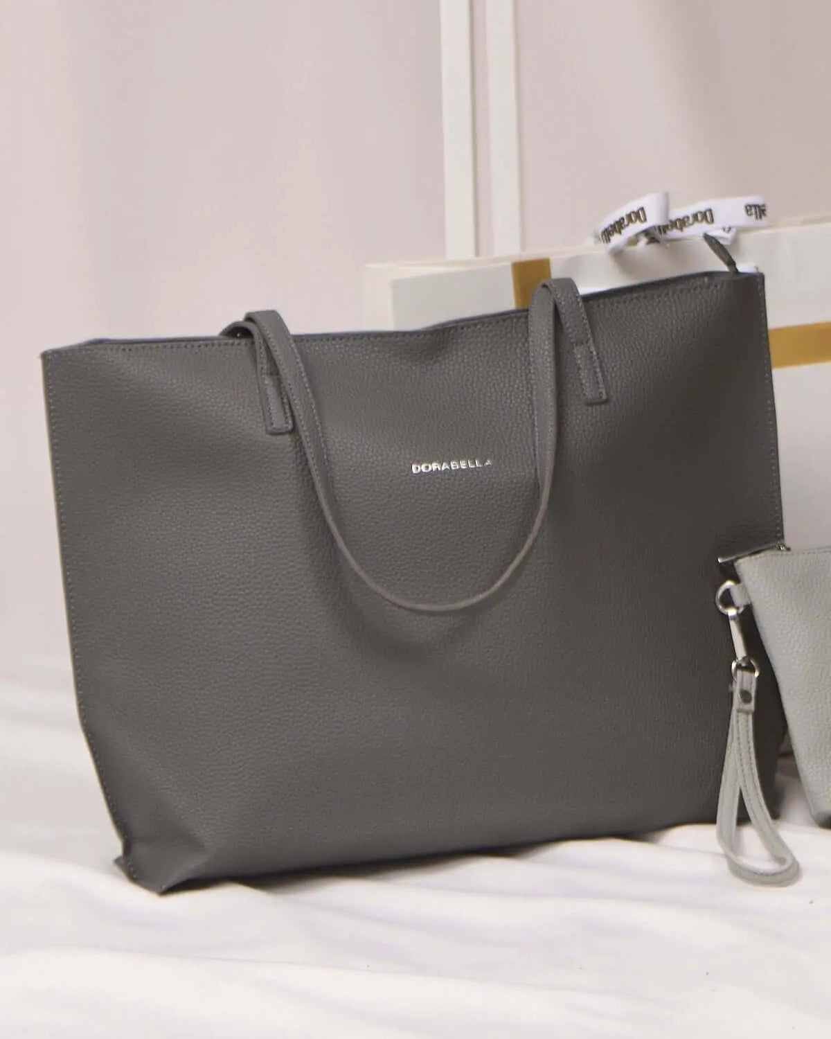 Borsa shopper large in ecopelle a grana con logo sul davanti PIOMBO DORABELLA EASY