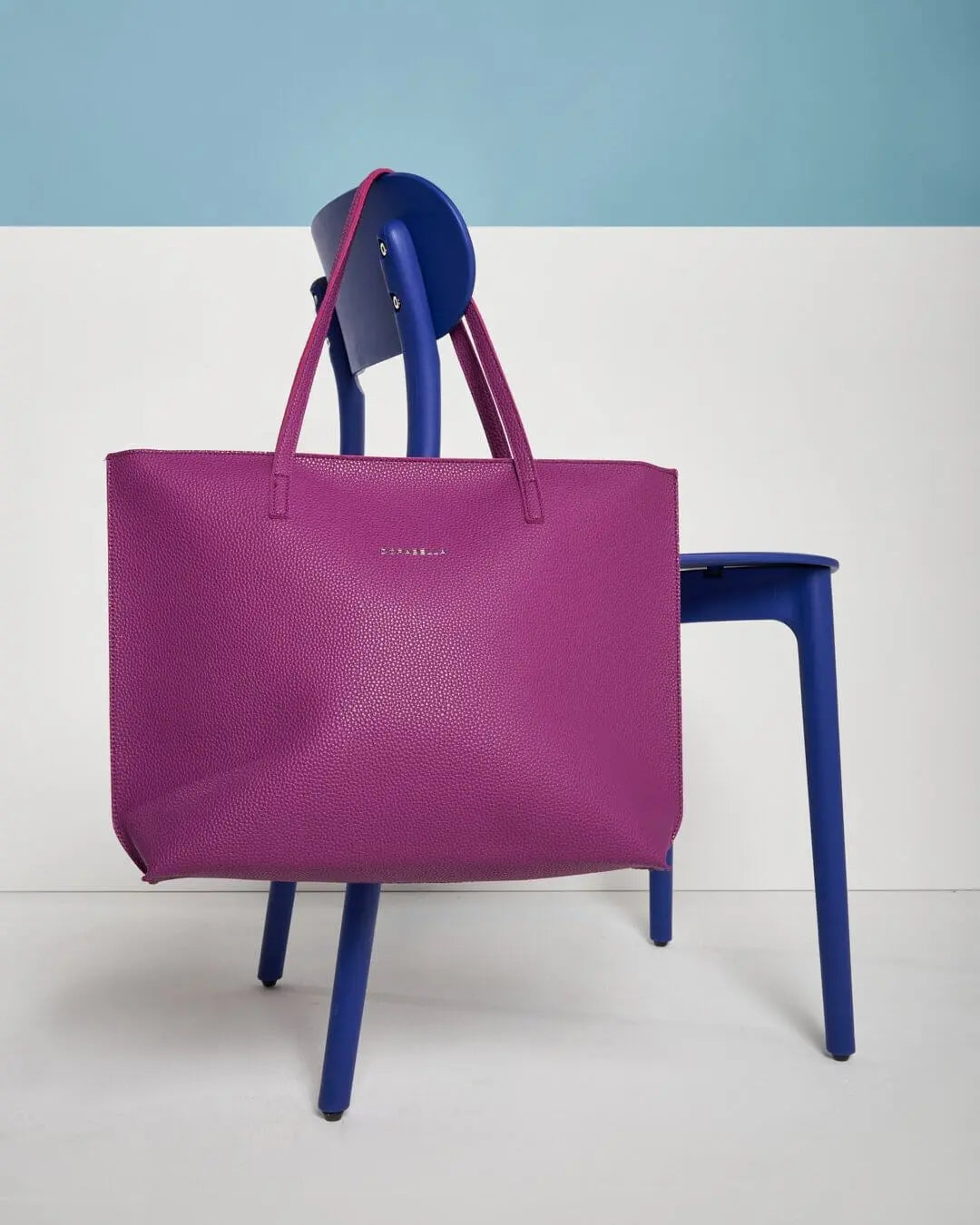 Borsa shopper large in ecopelle a grana con logo sul davanti SUMMER PURPLE DORABELLA EASY