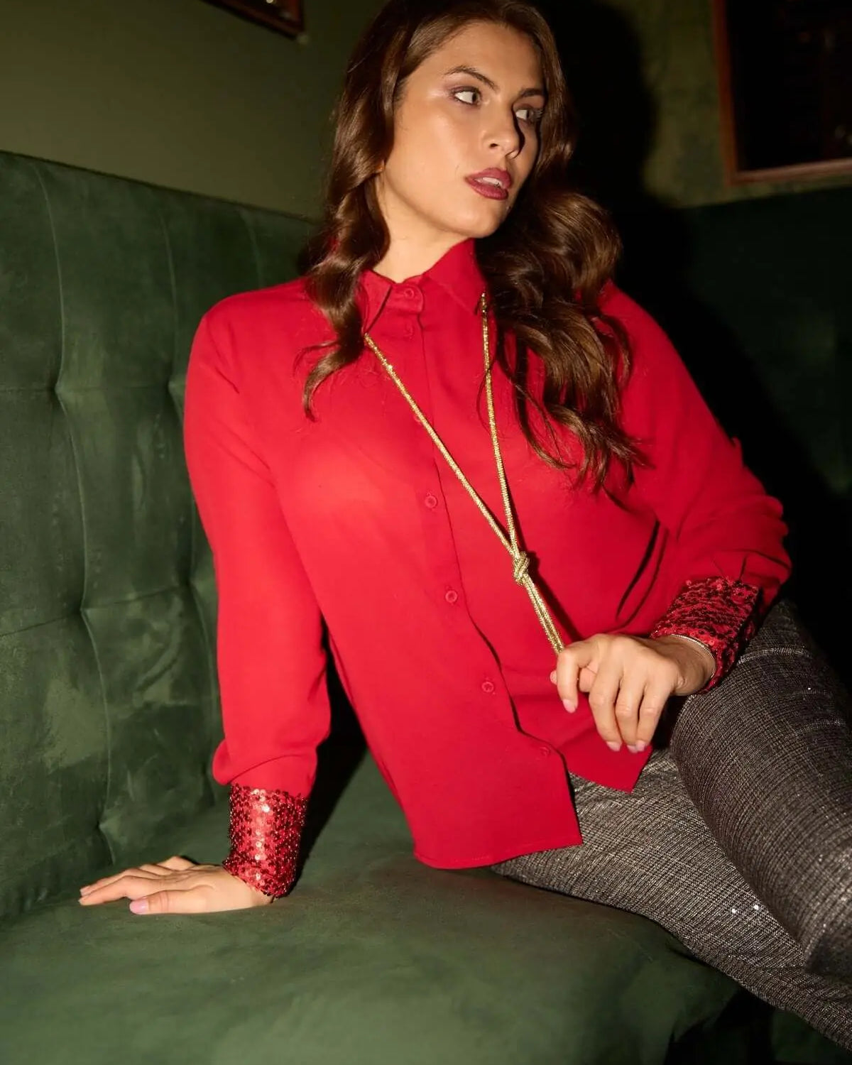 CAMICIA CON APPLICAZIONE DI PAILLETTES ROSSO DORABELLA