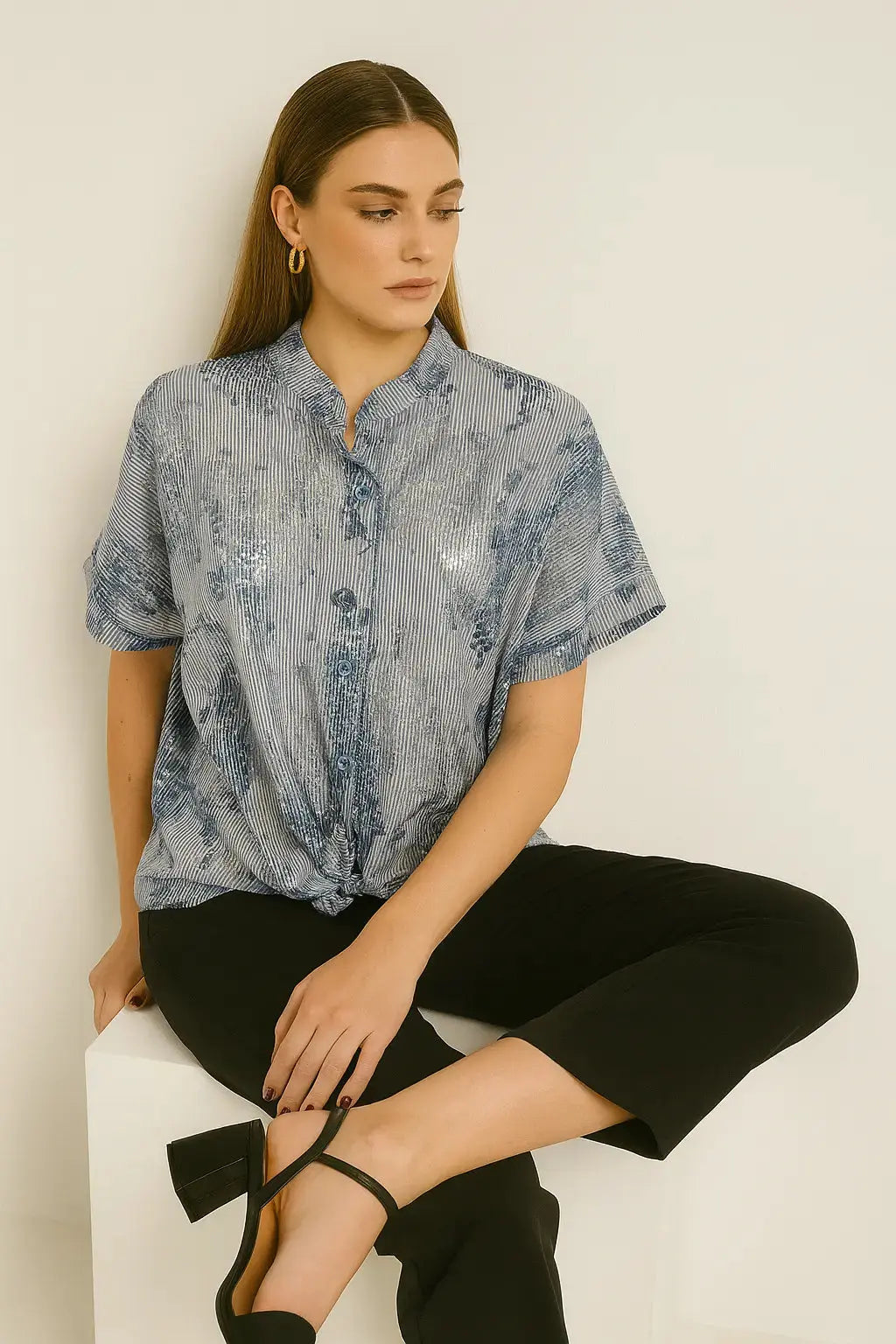 Camicia con manica kimono , abbottonatura e nodo frontali Unica by Dorabella