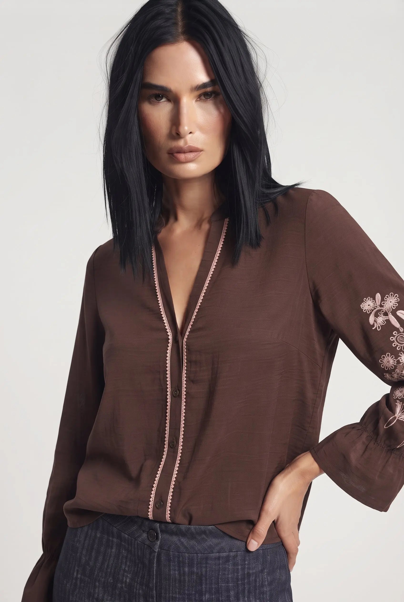 Camicia con ricamo DORABELLA