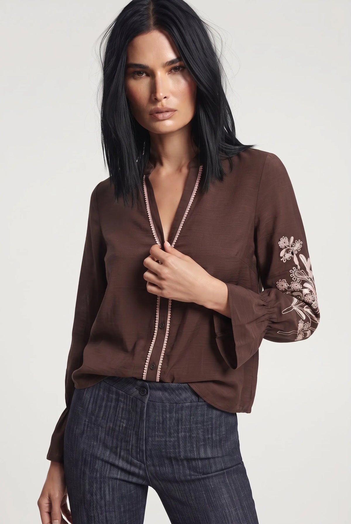 Camicia con ricamo DORABELLA