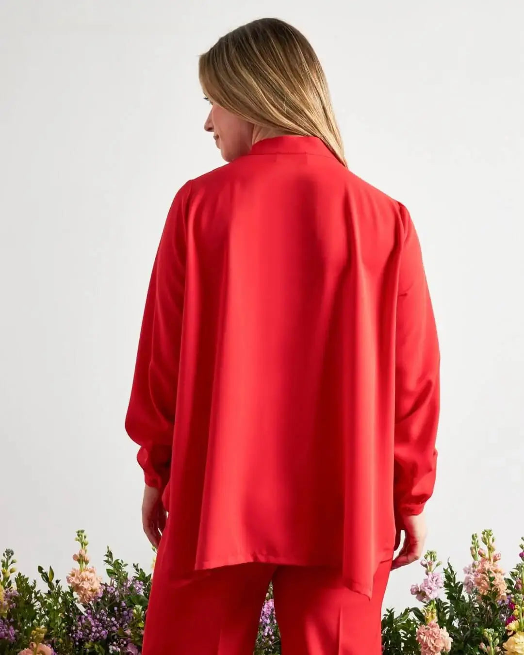 Camicia in crêpe tinta unita con colletto alla coreana e orlo asimmetrico PAPAVERO DORABELLA