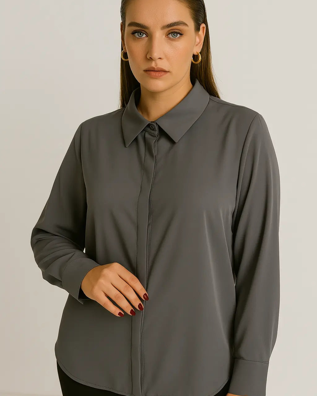 Camicia in georgette con colletto a maniche lunghe e abbottonatura nascosta Unica by Dorabella