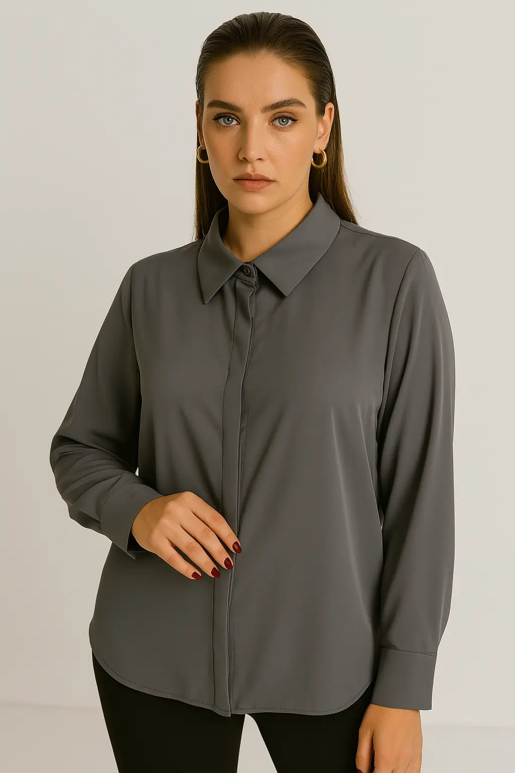 Camicia in georgette con colletto a maniche lunghe e abbottonatura nascosta Unica by Dorabella