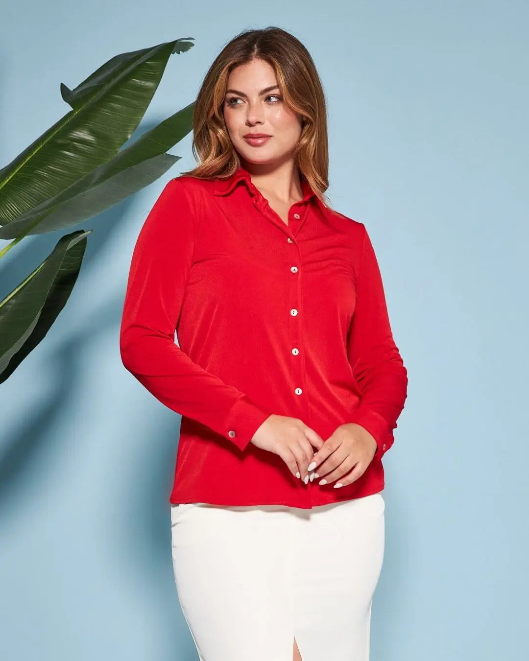 Camicia in jersey elasticizzato tinta unita con maniche a tre quarti. ROSSO DORABELLA