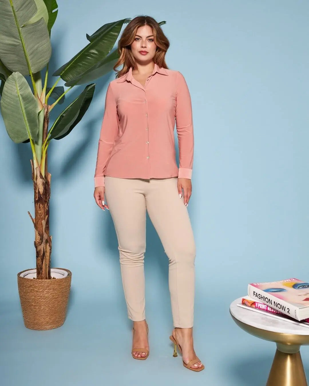 Camicia in jersey elasticizzato tinta unita con maniche a tre quarti. SALMONE DORABELLA