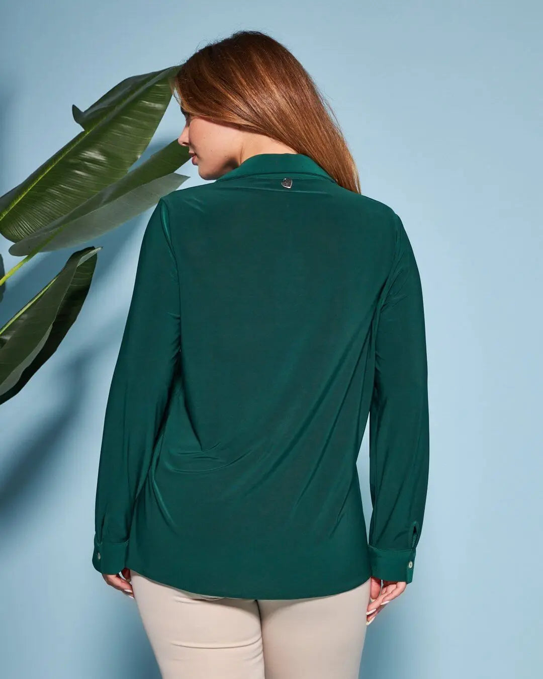 Camicia in jersey elasticizzato tinta unita con maniche a tre quarti. VERDE BOSCO DORABELLA