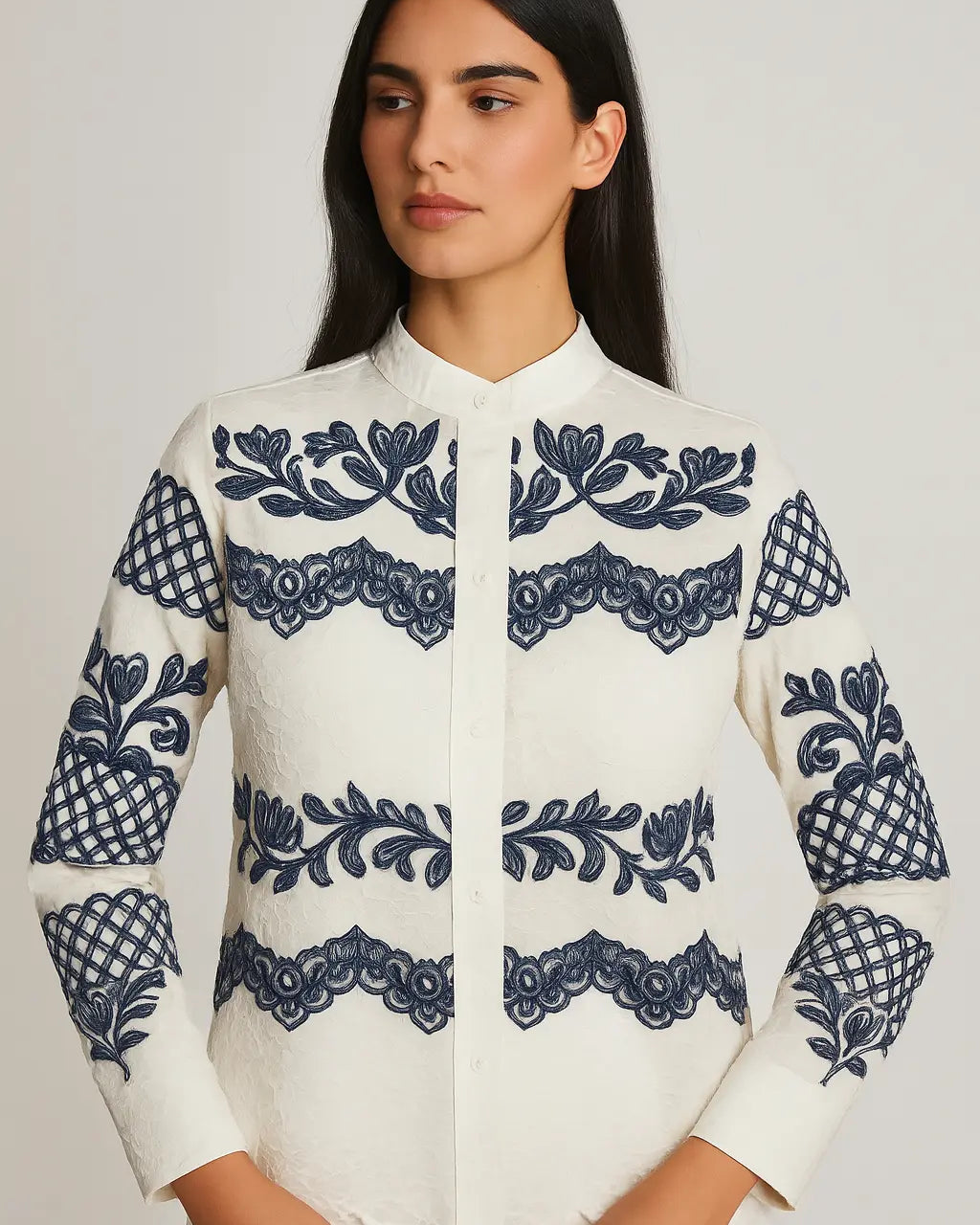 Camicia in organza con ricami blu navy Unica by Dorabella