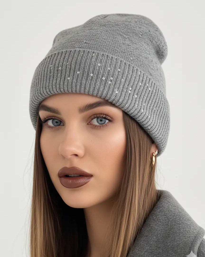 Cappello in maglia con micro paillettes Dorabella