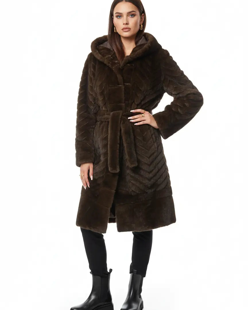 Cappotto Lungo in Eco-Pelliccia con Cappuccio IRONICA