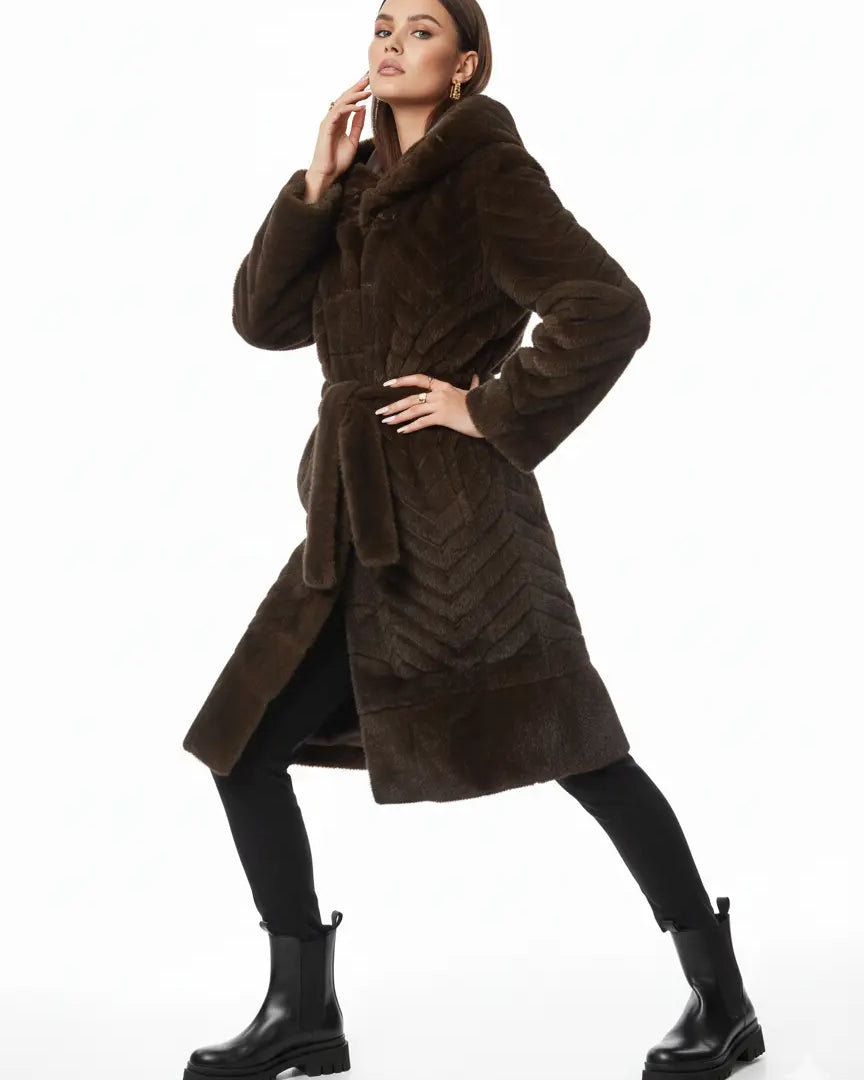 Cappotto Lungo in Eco-Pelliccia con Cappuccio IRONICA