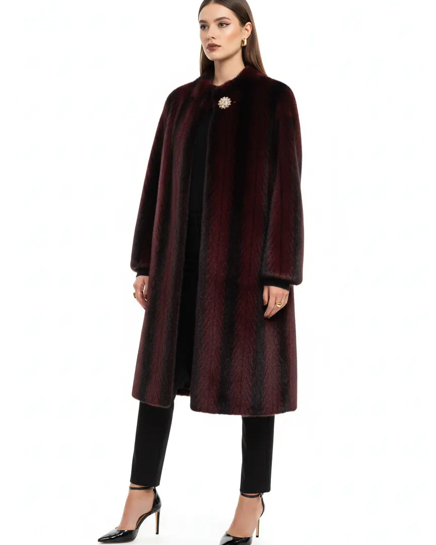 Cappotto eco pelliccia con dettaglio gioiello UNICA by Ironica