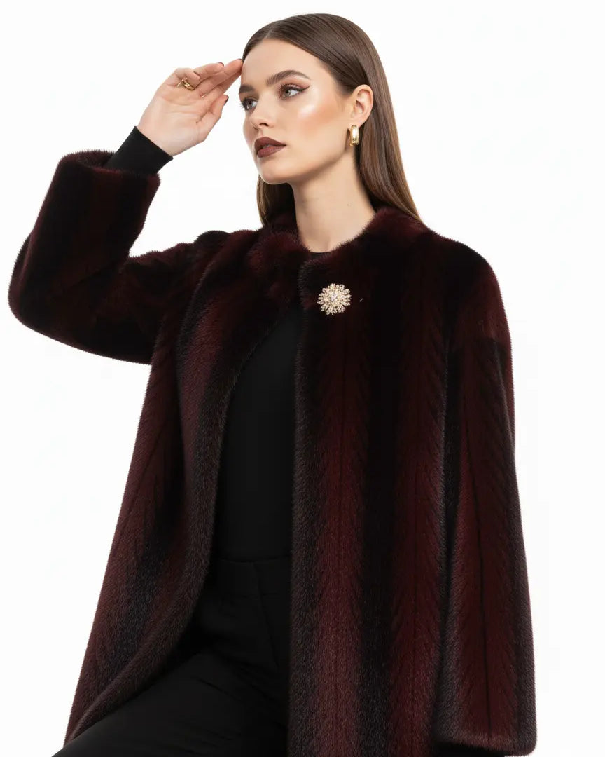 Cappotto eco pelliccia con dettaglio gioiello UNICA by Ironica