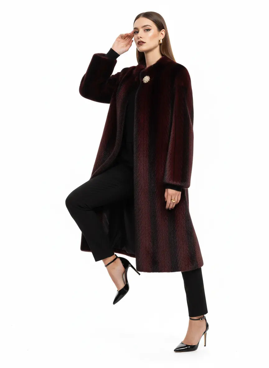 Cappotto eco pelliccia con dettaglio gioiello UNICA by Ironica