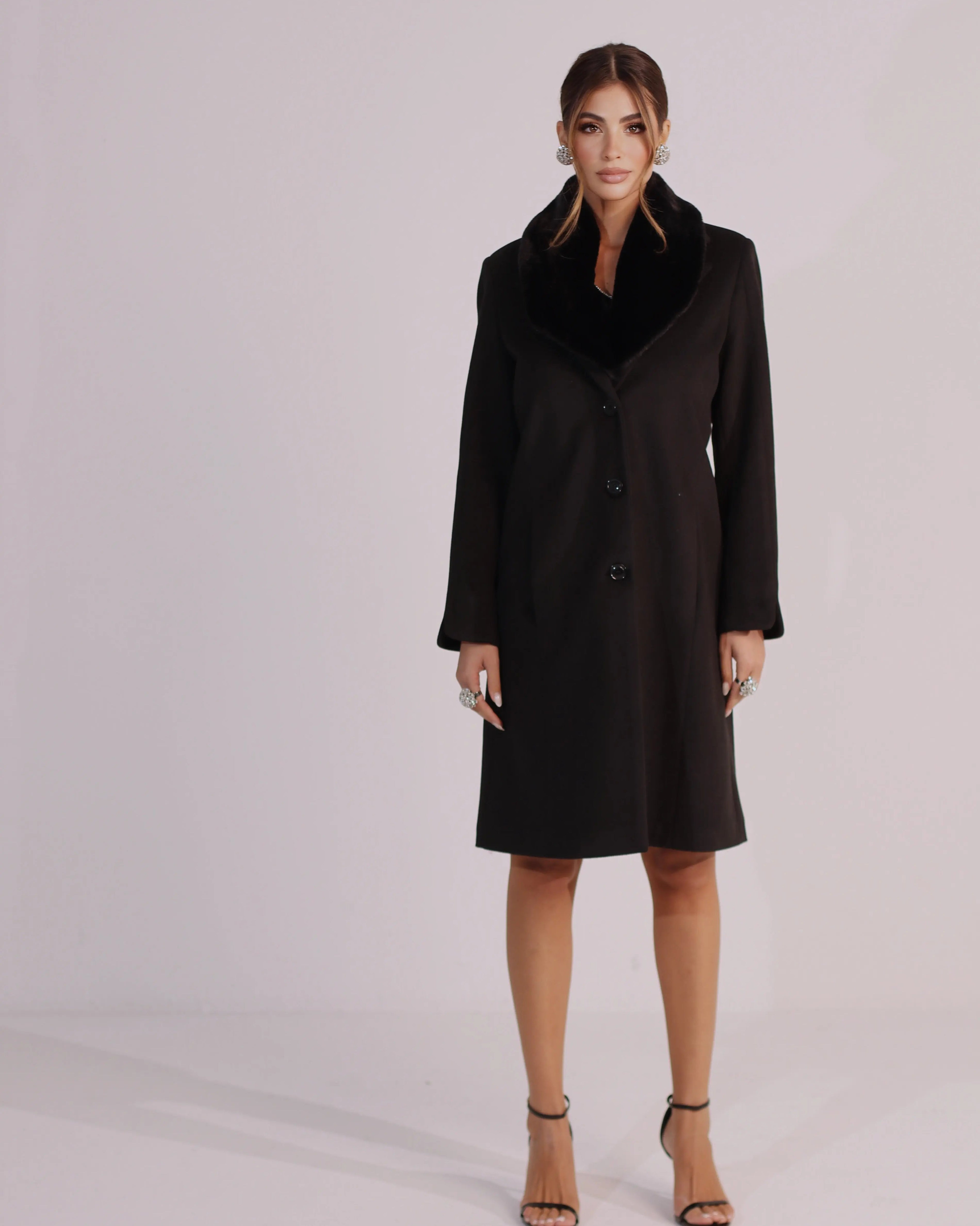 Cappotto lungo con collo in pelliccia DORABELLA